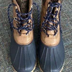 Hilfiger inclement weather boots